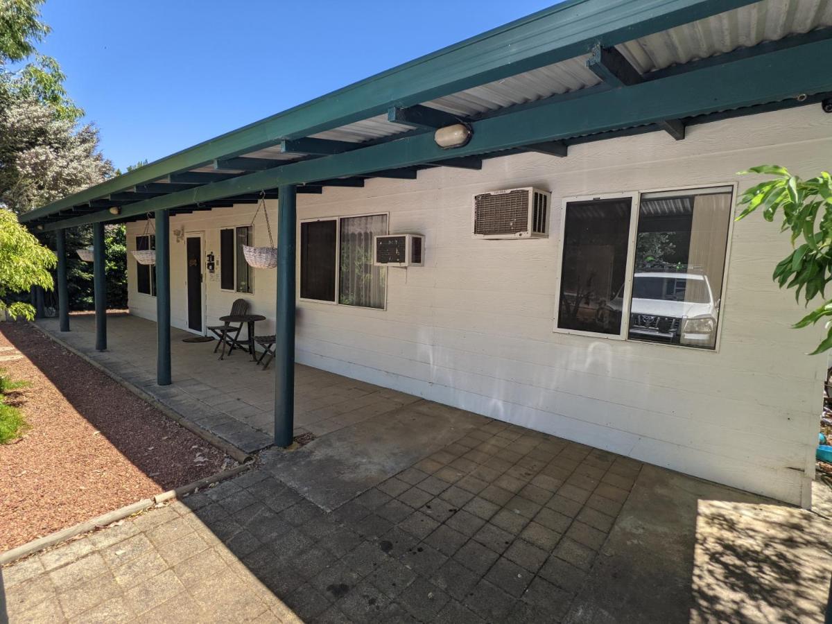 The Cottage On George Street Jarrahdale Exteriör bild